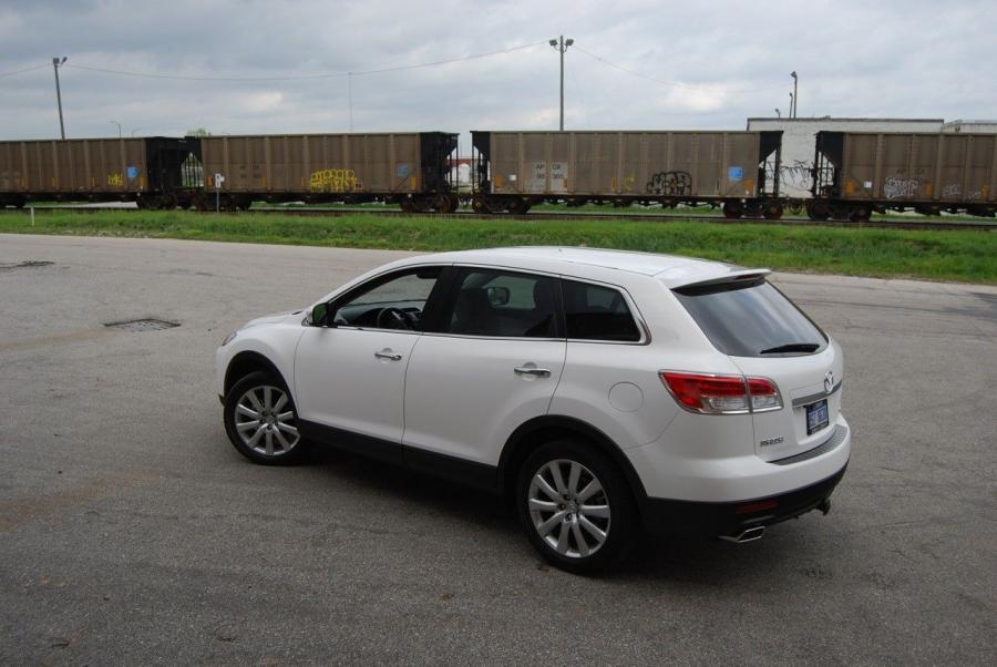  Mazda CX-9 Grand Touring 2008 года  (фото 17 из 50)